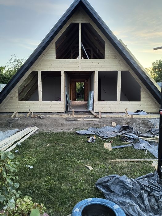 Casă Canadiană în Stil American – Eficiență și Eleganță la Cheie
​Cauți o locuință calduroasă, economică și cu un design deosebit? Construim case pe s