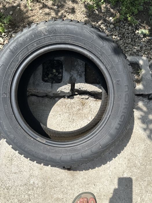 Шины б/у продается в хорошем состоянии