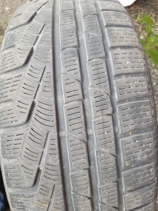 Pirelli iarna 225 50 17 runflat