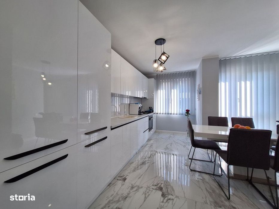 Apartament cu 2 camere, 55 mp, balcon, zona Eroilor — fotografia 3
