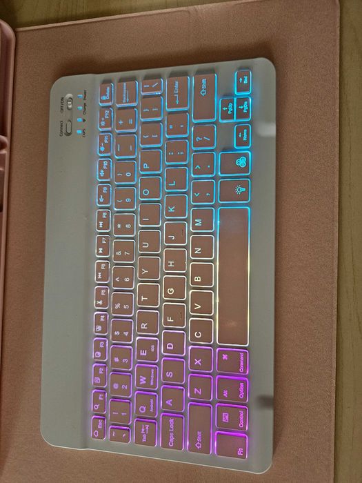 Безжична клавиатура