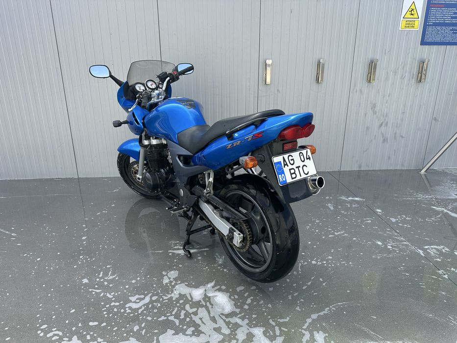 Kawasaki zr 7s 750cm categoria A