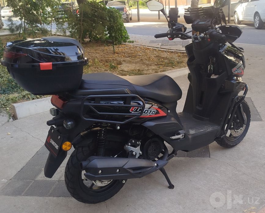 Скутер Танк. KYU. Moto тезда  сотилади. Йили 2024