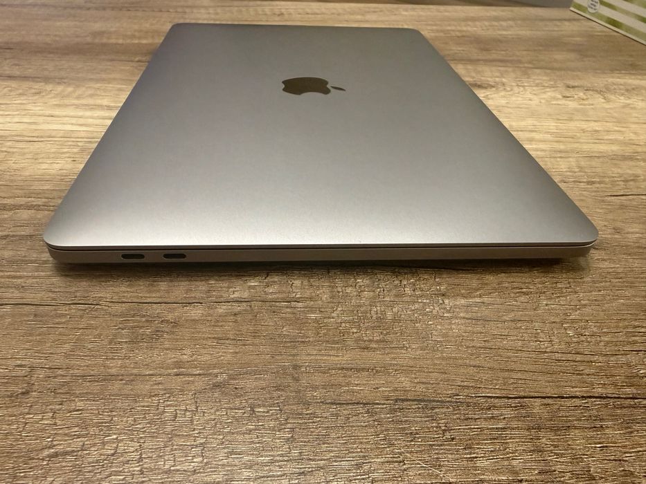 MacBook Pro M1 512GB 8RAM