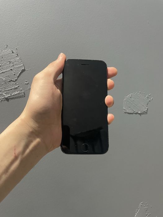 Iphone se 64gb продам
