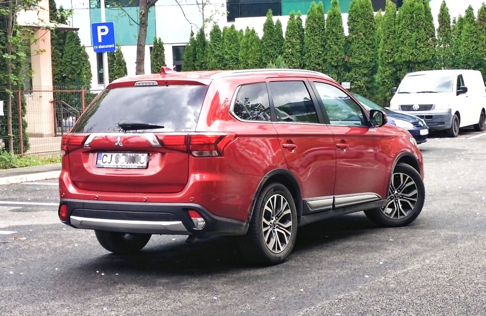 Mitsubishi outlander 2.2 DT-D , 4x4 , 2018 , TVA deductibil