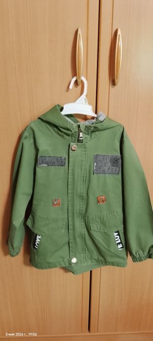 Продам ветровка для мальчик