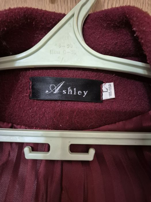 Пальто бордовое за сок