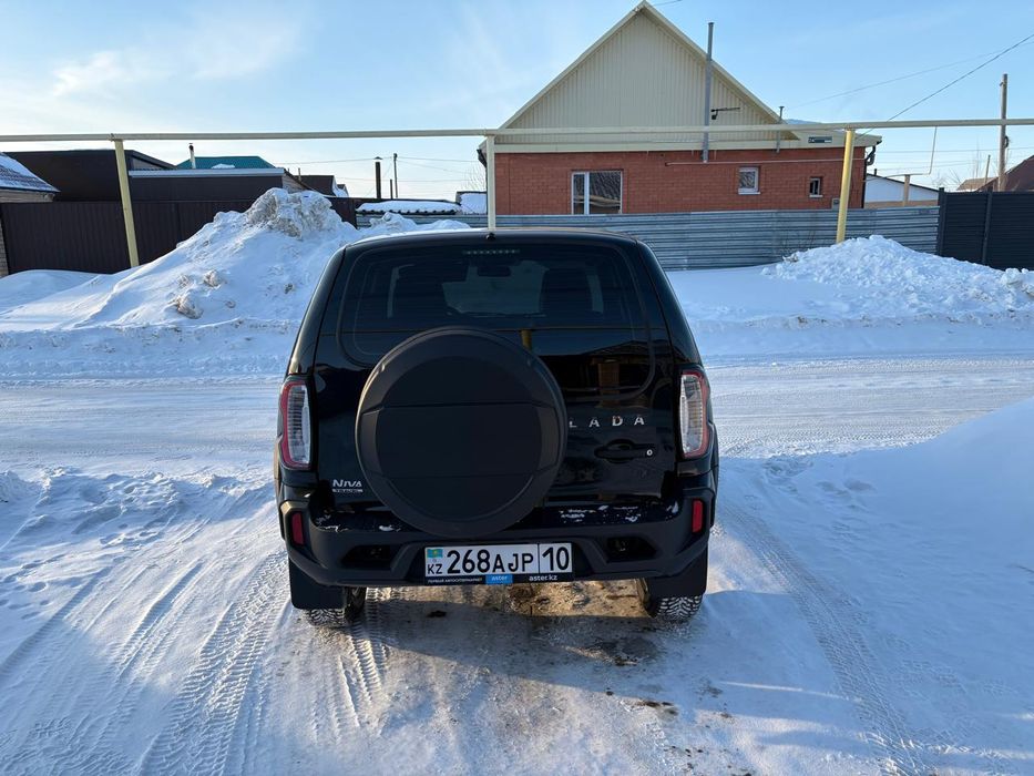 Продам  Нива тревал