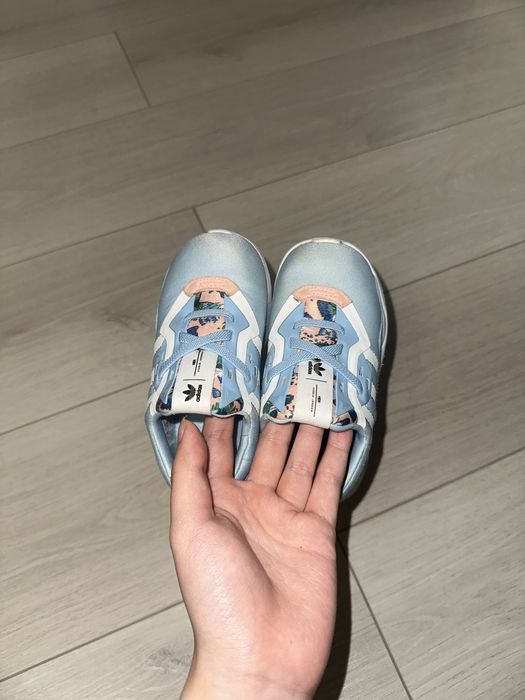 Adidas/ кроссовки 23 размера
