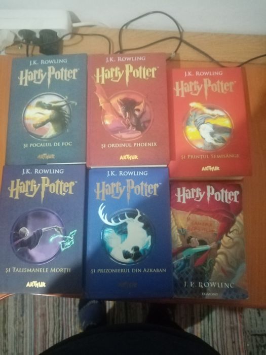 Lichidare bibliotecă + Gadgeturi: Harry Potter, iPad, Ceas Smart  etc