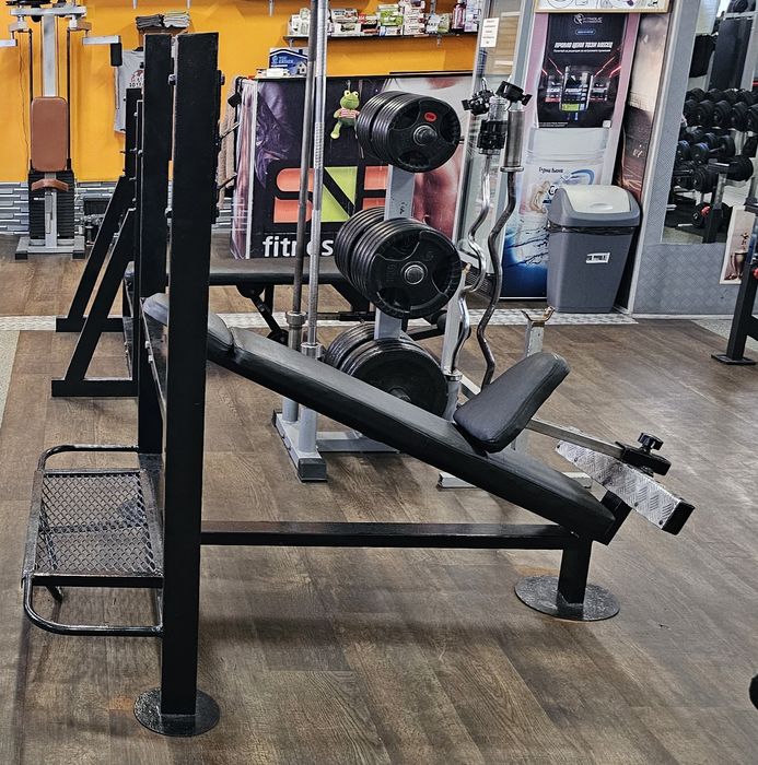 Фитнес уреди и стойки  за домашен фитнес или за малък фитнес