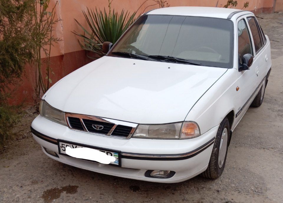 Нексия 1 сотилади