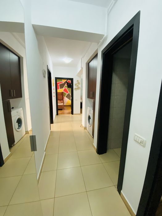 Vanzare apartament 3 camere+ Boxa