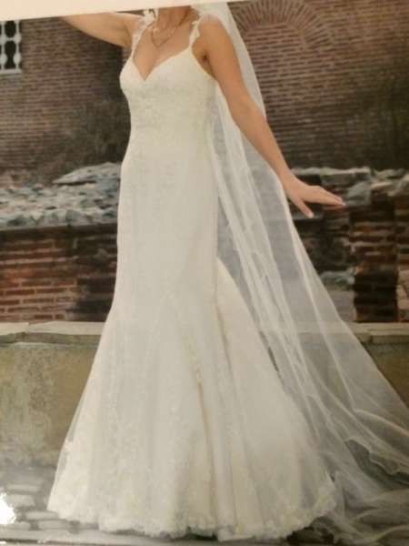 Сватбена рокля испанската фирма Pronovias! Уникат