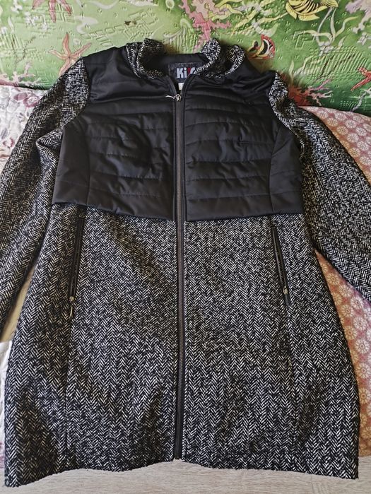 Пальто женское  демисезонное