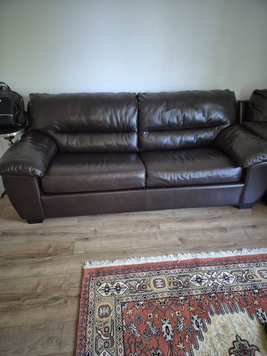 Canapea + fotoliu din piele naturala  maro închis (Wenge) – stare foarte bună