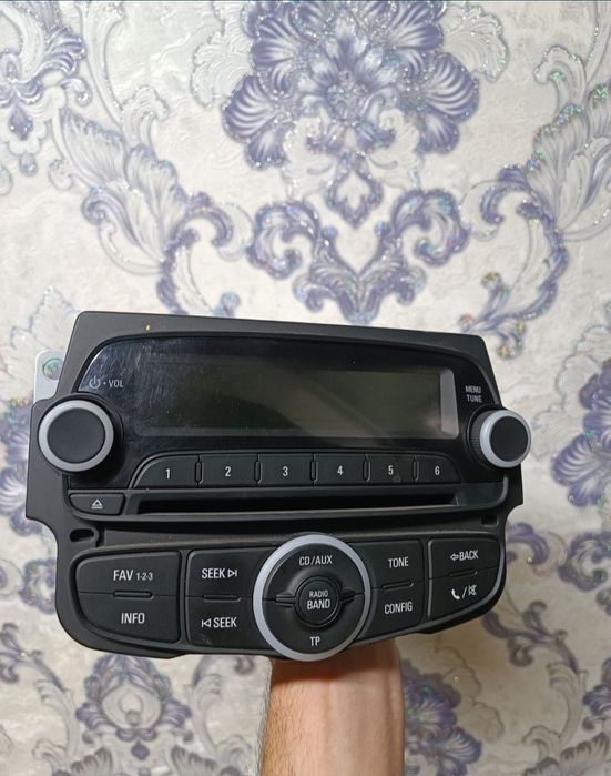 Продам магнитофон от Spark