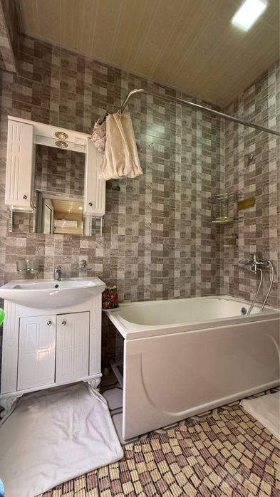 Продается 3 ком. Квартира площадью 78 кв.м. В Согдиане ор. 63 школа