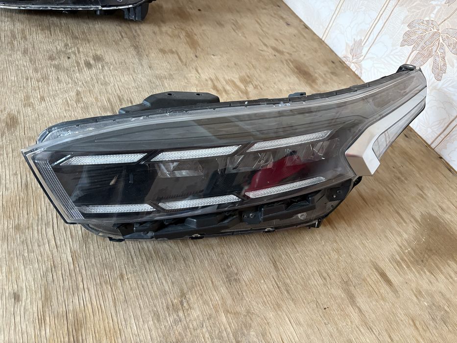 Фара правый левый Kia Cerato K3