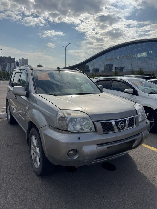Nissan Xtrail авто