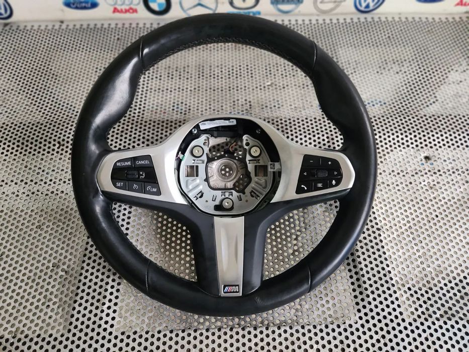 Volan Bmw M Paket Cu Comenzi Din Piele G20 G21 G30 G31 F40 F41 F45 F46 F44 Etc. Dezmembrez Bmw F40