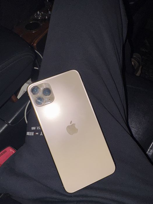 Айфон 11 про мах