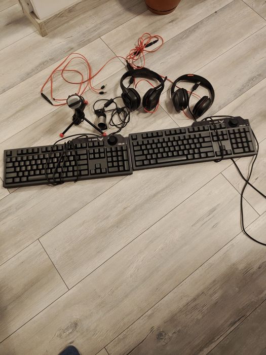 Căști, camera , microfon, tastatura gaming