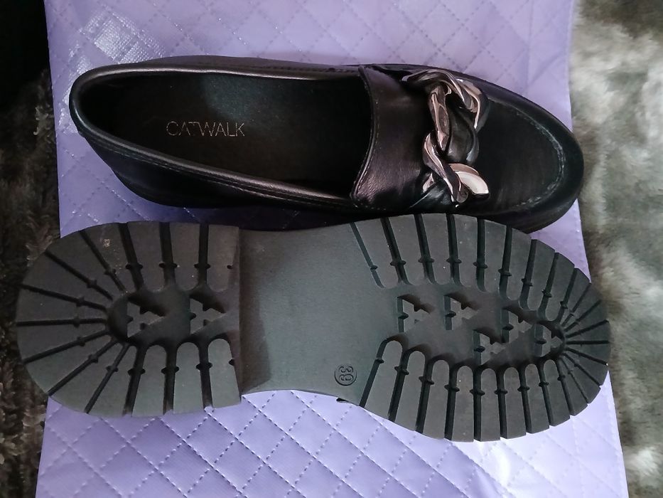 Catwalk loaferi Deichmann