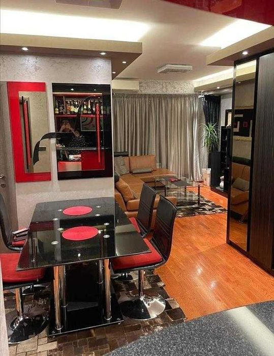 Дава се под наем Двустаен апартамент в Бургас, Лазур - 58 кв.м за 178.5 € - Снимка #2