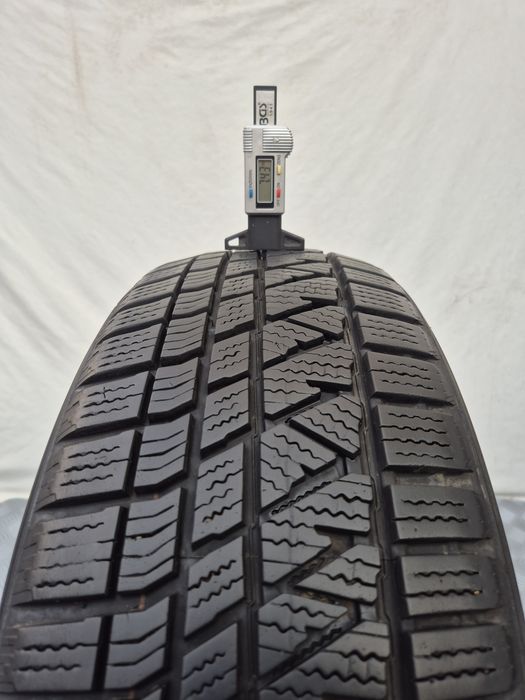 1бр 215 65 17 Kumho зимна 22г
