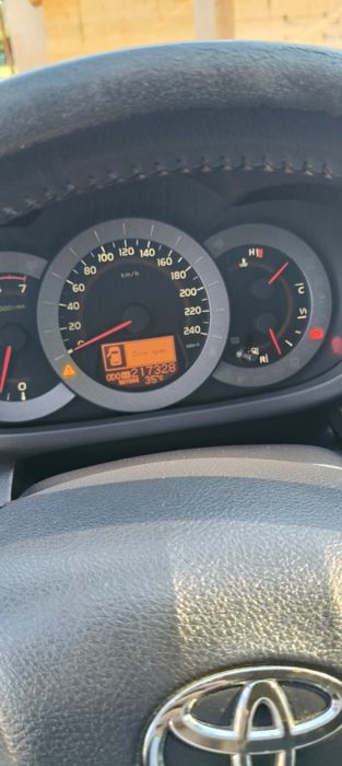 TOYOTA RAV4 2010 — imagine 3