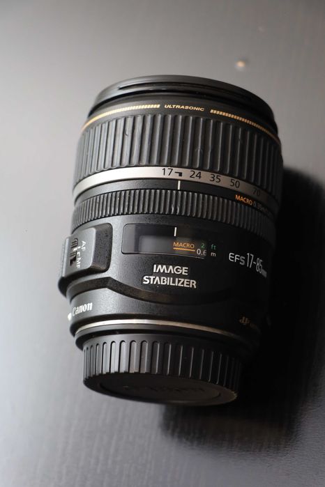 Canon EF-S 17-85mm