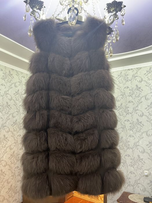 Продам жилетку песец