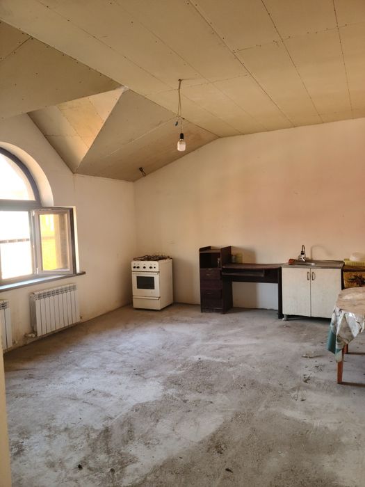 Uy Izzada  arendaga Oʻrikzor, Ippadrom, Abu saxiy