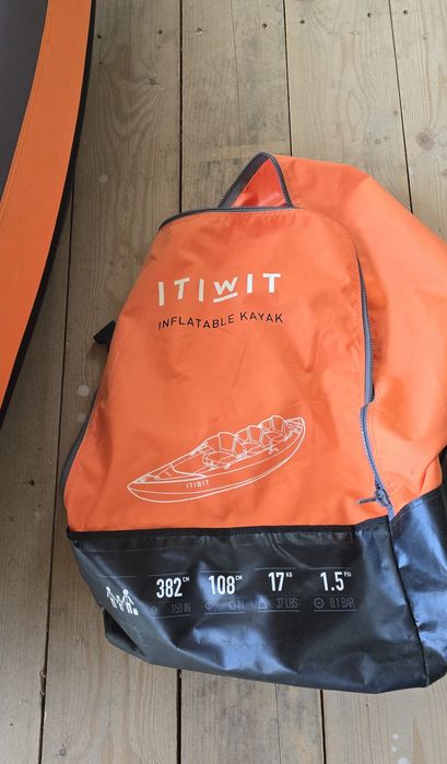 Caiac Decathlon 3 locuri ITIWIT 2023 vasle pompa