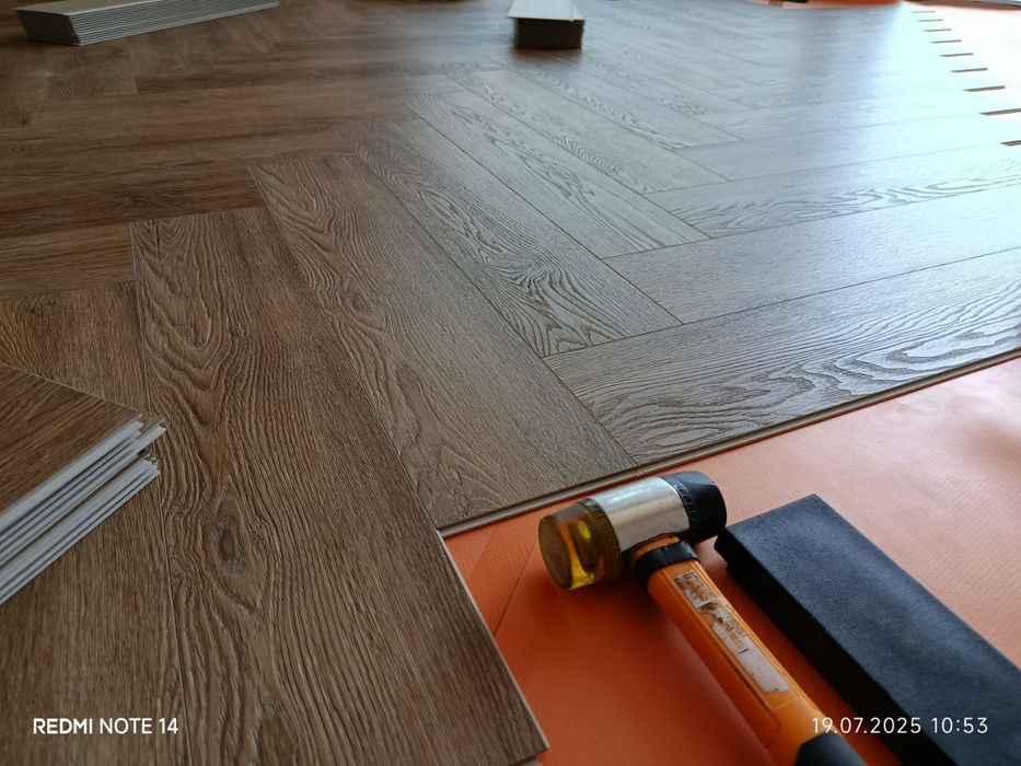 Укладка ламината Ёлочкой.