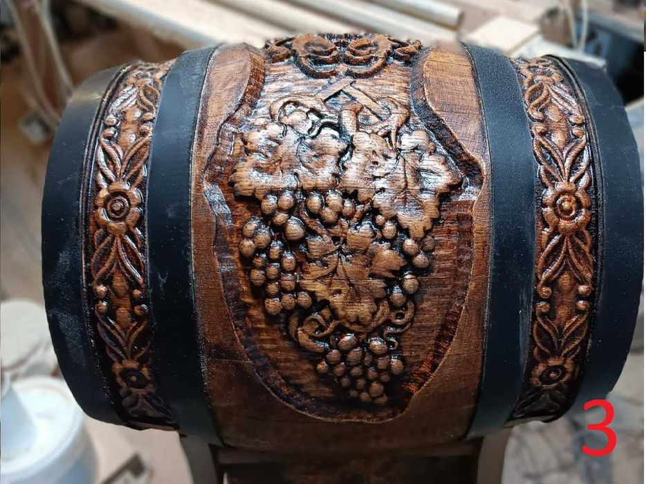 Буре с дърворезба за ракия