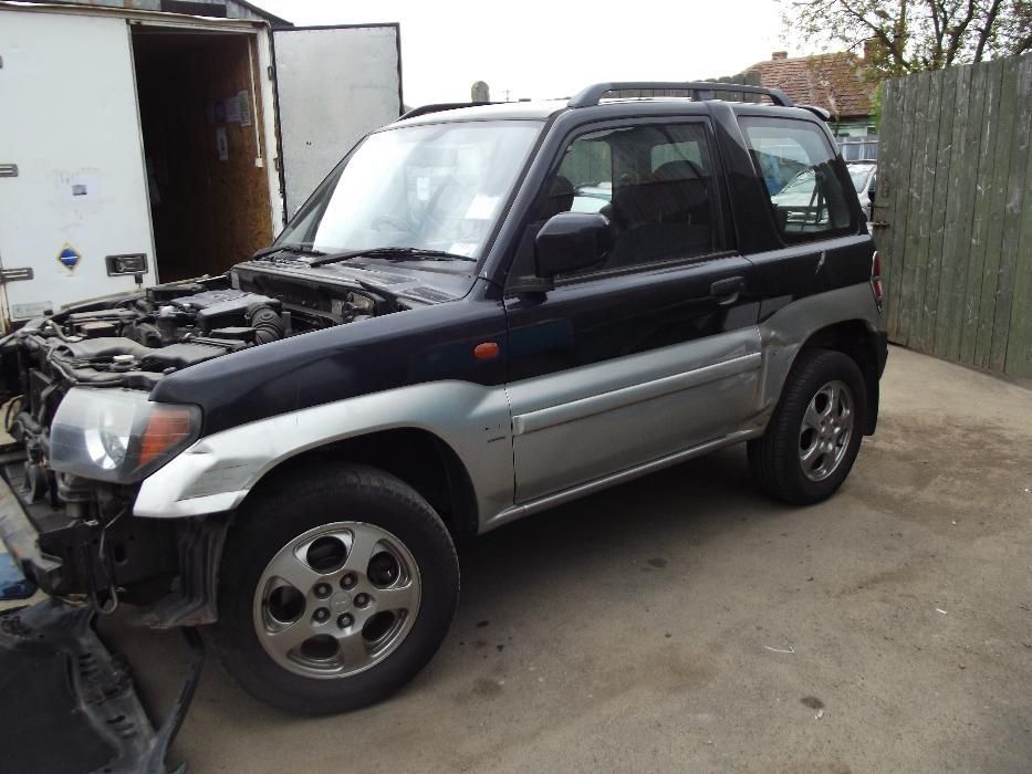 Dezmembrez Mitsubishi Pajero Pinin 1.8GDI 4x4 3 usi piese originale