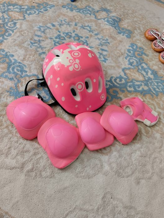 Роликовые коньньки