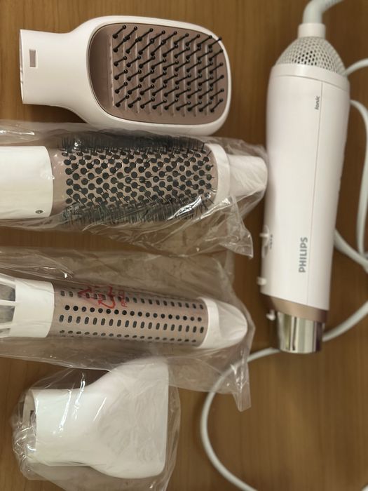 Philips perie cu aer cald