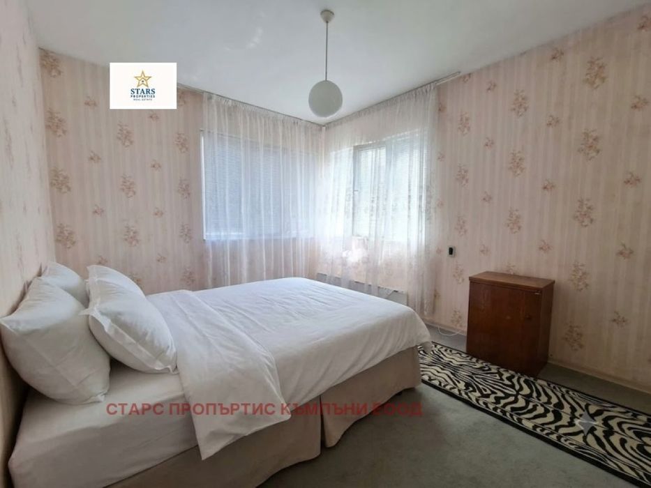 Продажба Етаж от къща гр. Варна - Аспарухово 110m² и двор 110m²