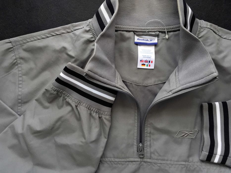 VINTAGE 2005 REEBOK® Windbreaker Men's Track Jacket — M