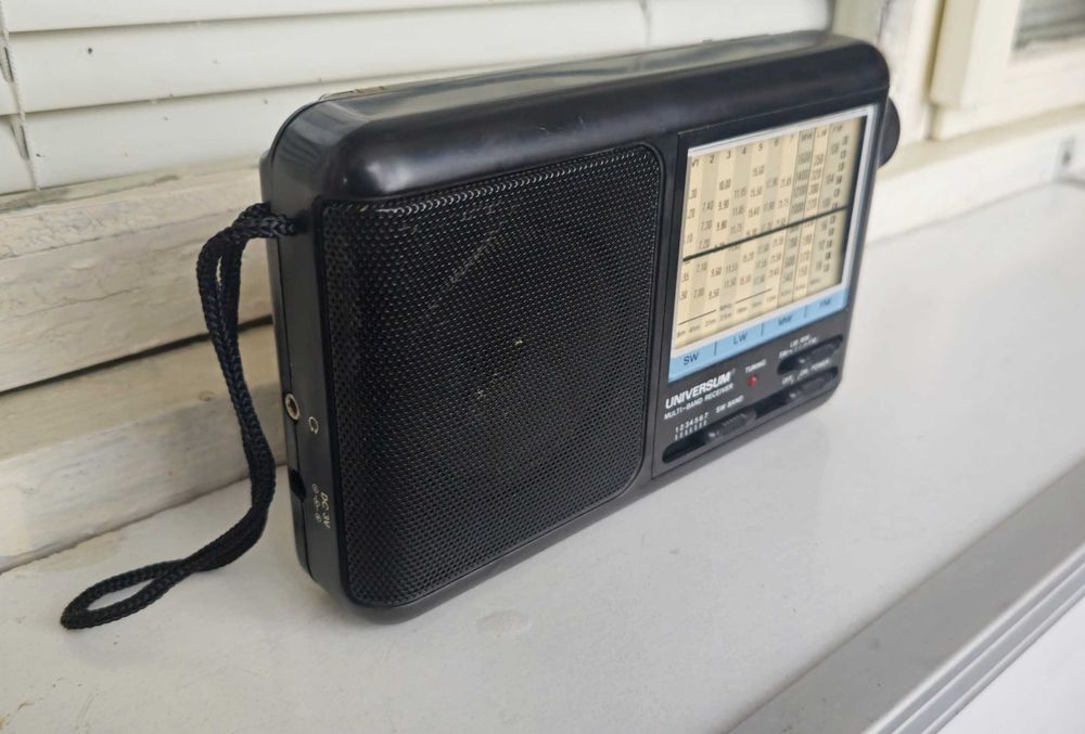 Radio portabil UNIVERSUM