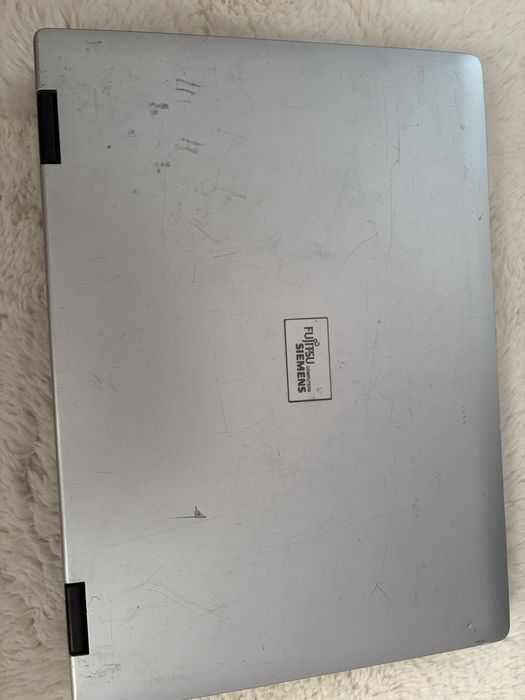 laptop Fujitsu computers siemens
