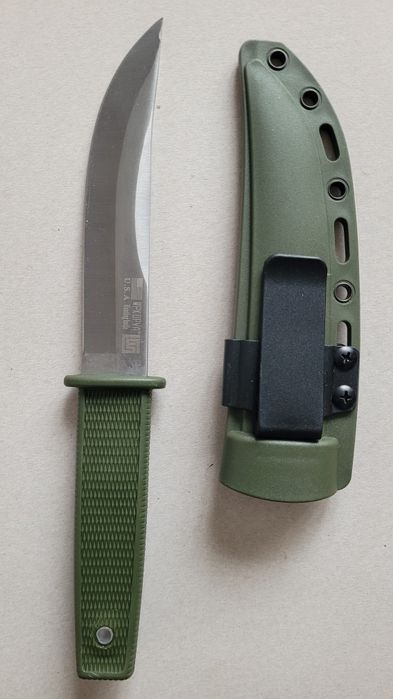 Cuțit pentru activități outdoor