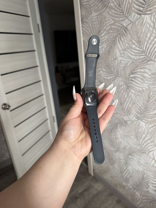 Продам apple watch se