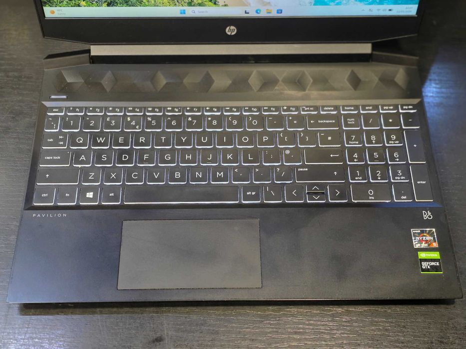 Hope Amanet P7 Laptop Gaming HP Pavilion Ryzen 5 / GTX 1650
