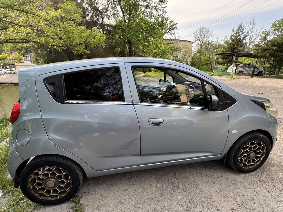 Срочно Spark sotiladi 2017 Delfin