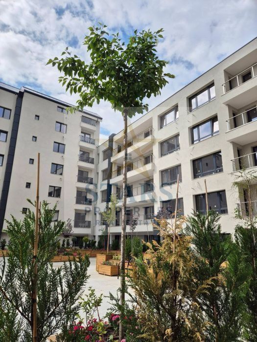 Продава се Двустаен апартамент в Варна, Център - 65 кв.м за 2747 €/кв.м - Снимка #4